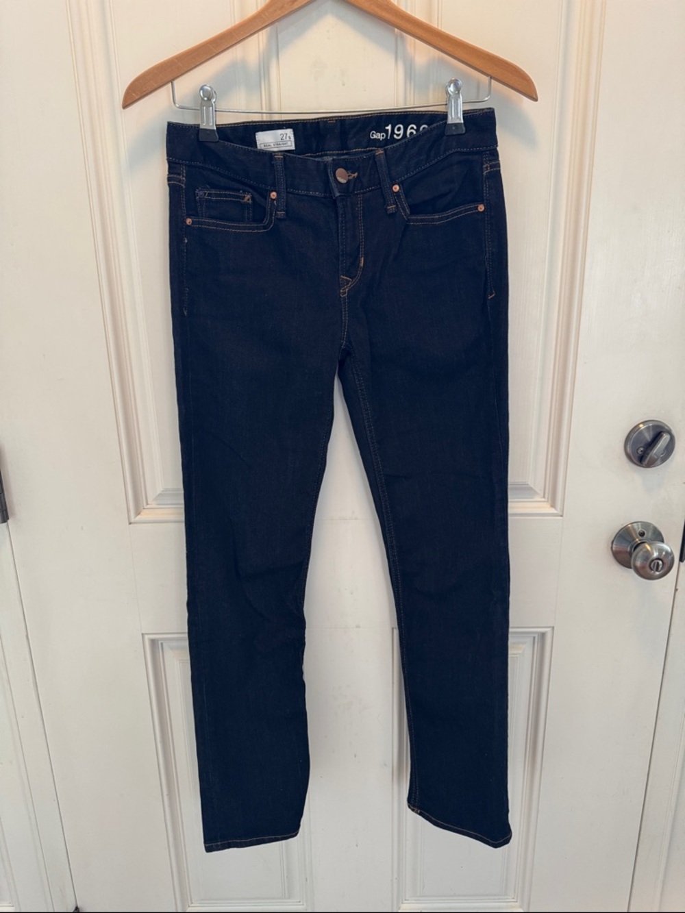 GAP 1969 Dark Wash Real Straight Jeans size 27s